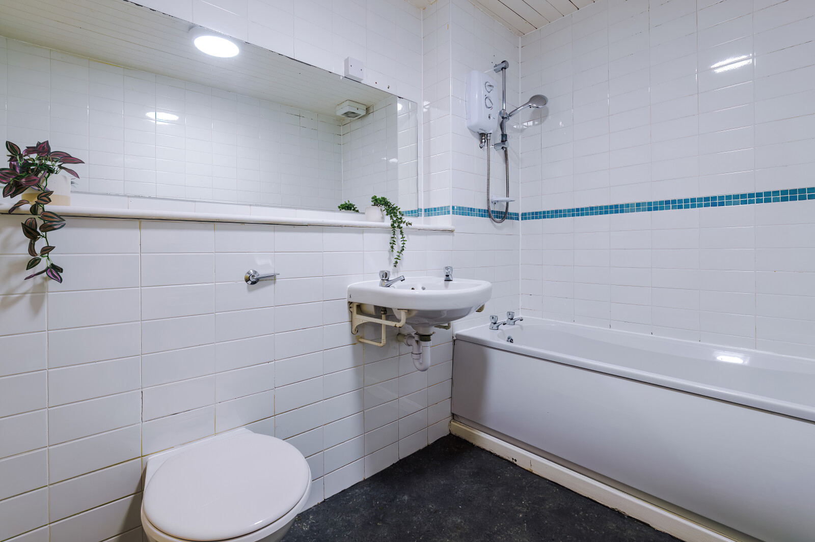 Flat 55, Mayfair Court