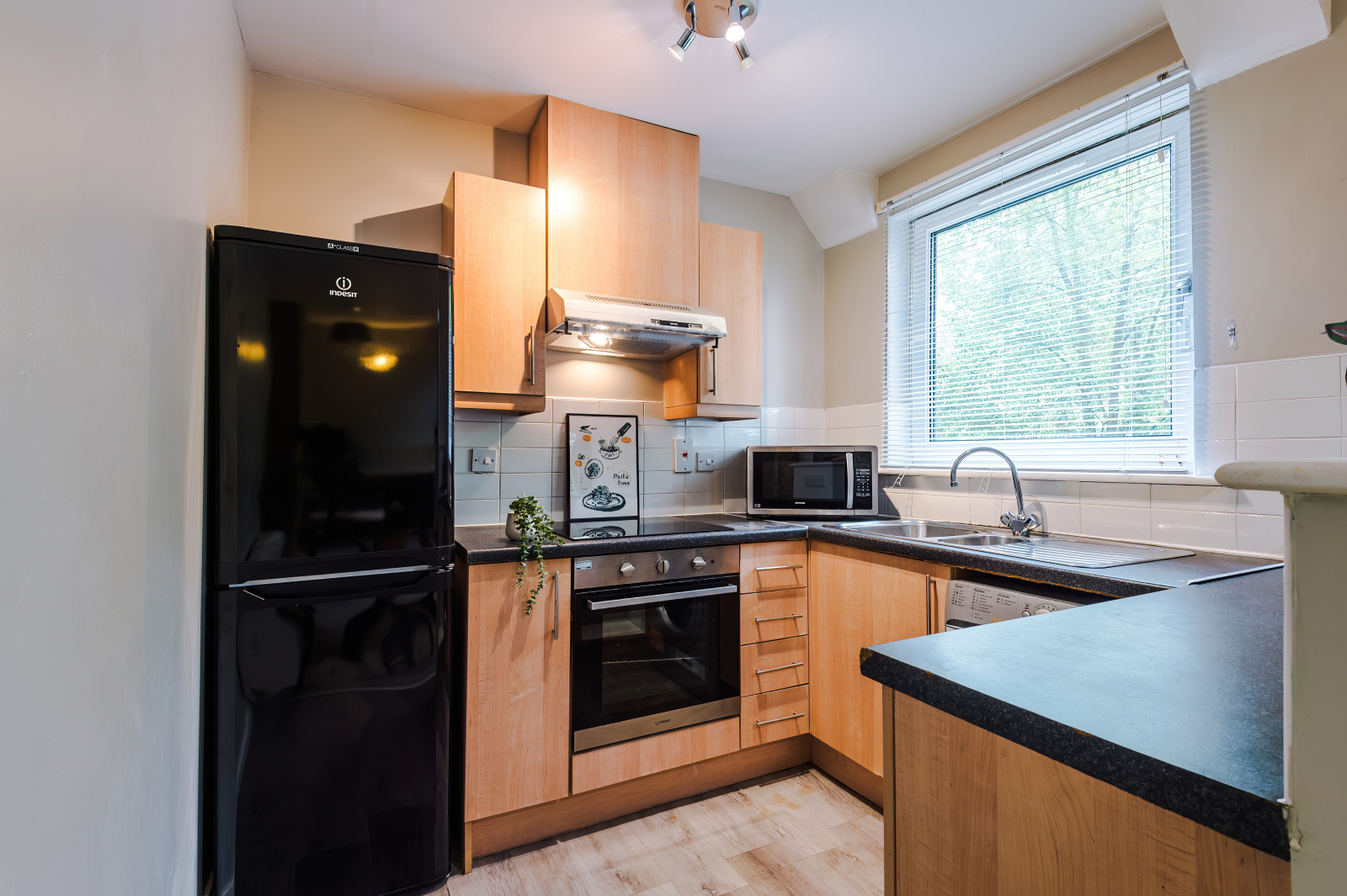 Flat 55, Mayfair Court
