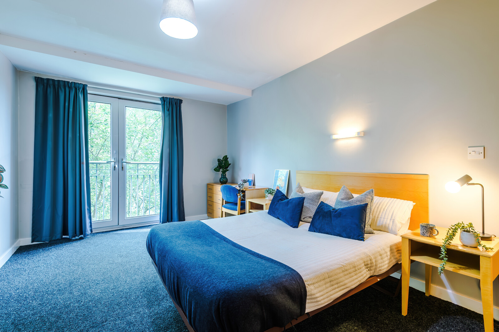 Flat 76, Mayfair Court