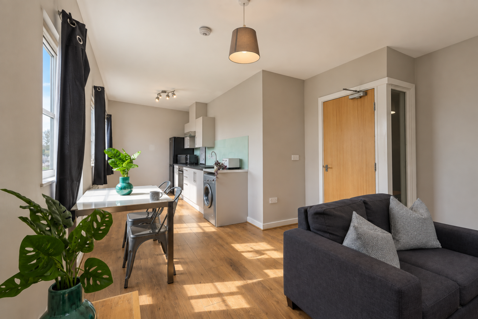 Flat 34, Mayfair Court