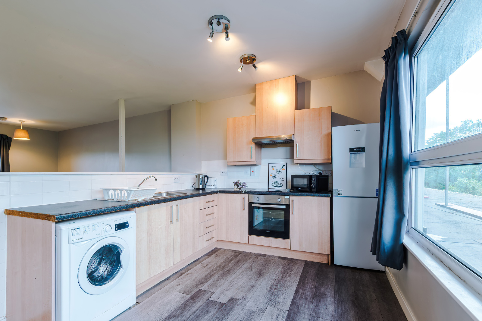 Flat 76, Mayfair Court